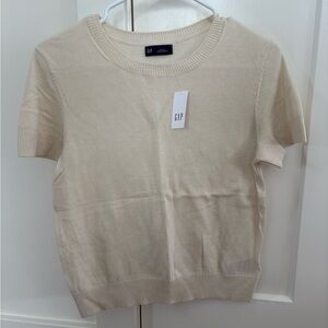 GAP Cream Short Sleeve Tee